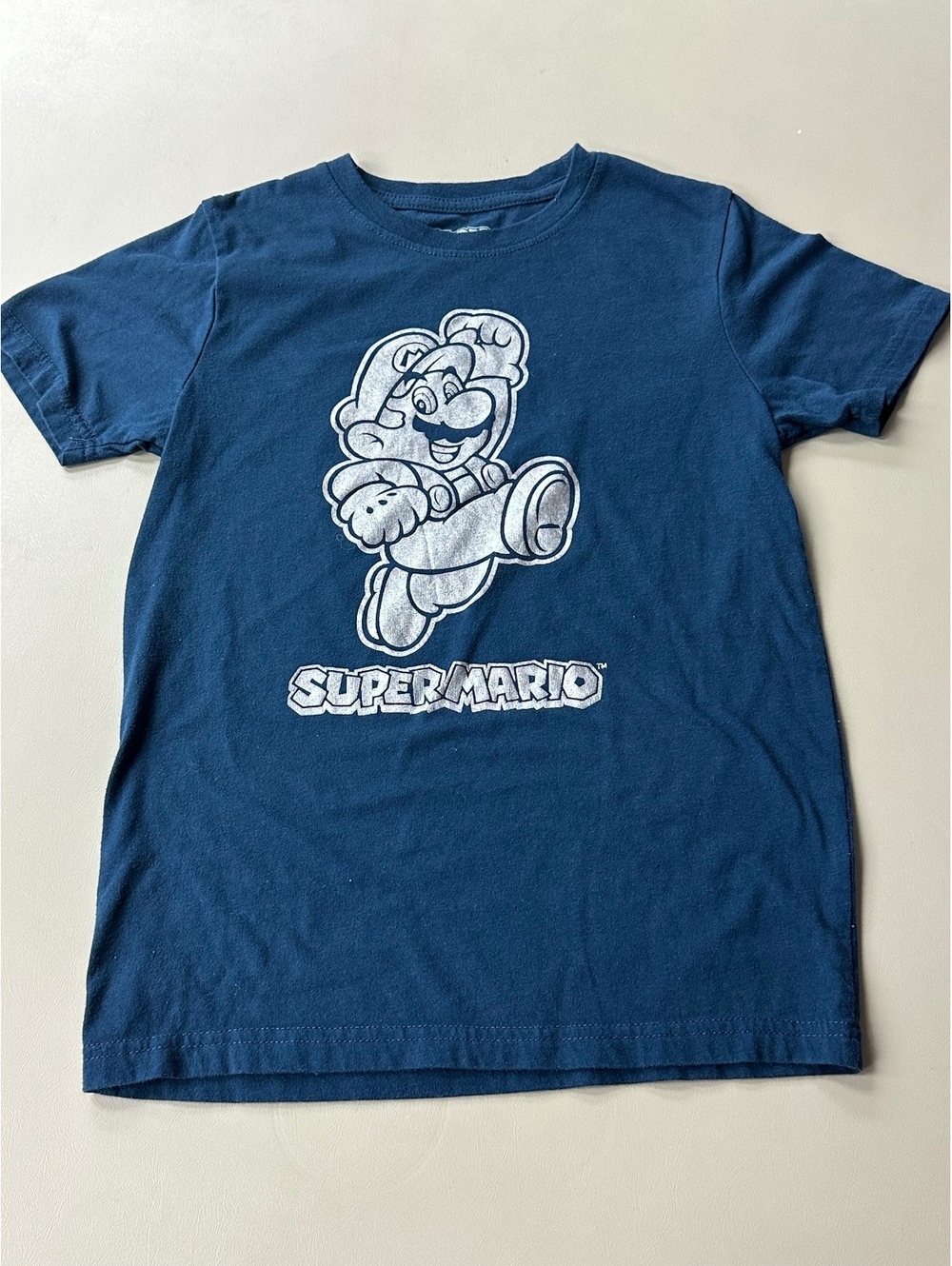 Super Mario Graphic T-Shirt Size M